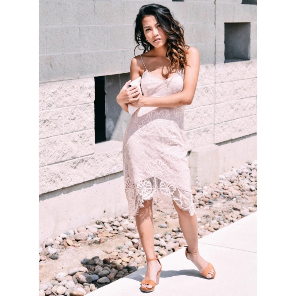 STYLESTALKER SOFALA PINK MIDI LACE BODYCON Dress Size Large